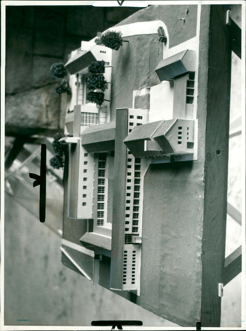 1967 - NUNRAW ABBEY SHOWING MODEL WHAT, LIKE, MINISTER - Vintage Photograph