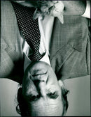 1987 - DONALDSON WILLY WRITER WHITE THE, SECTION, LONDON - Vintage Photograph