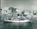 1963 - IMANTH TOWNS VILNITH MALEA DISCOVERY LEAVES, ROYAL, EXPEDITION, SHIP - Vintage Photograph
