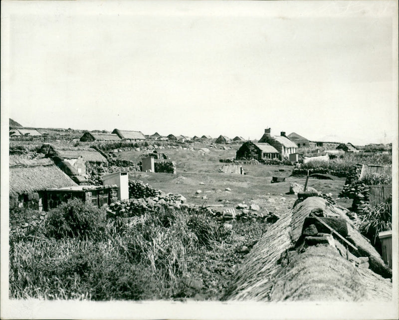 TRISTAN DA CUNHA GARRAL - MEMBERS FIVE FIRST, LONDON, EXPEDITION - Vintage Photograph