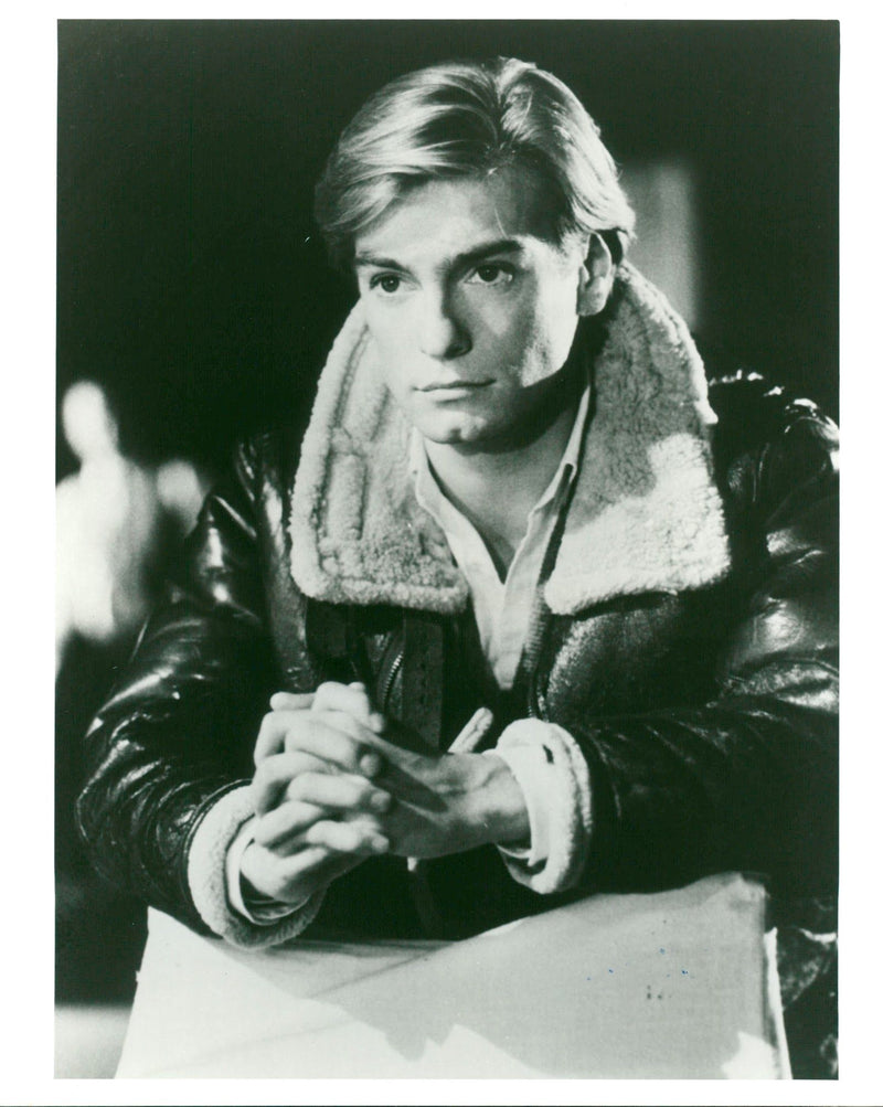 LOND HAEA - LONDON LVNT GAMY KONIG MIA MILES SARA SARAH DAVID GARY, MOVIE - Vintage Photograph