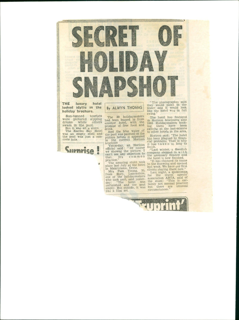 CRETE - SECRET HOLIDAY SNAPSHOT, TAKEN, FILM - Vintage Photograph