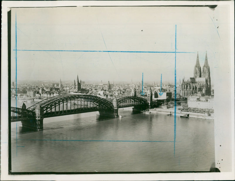 GERMANY COLOGNE - BRIDGE FREE - Vintage Photograph