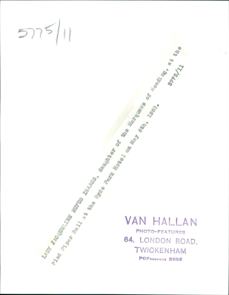 1965 - ISAACS LADY JACQUELINE RUFUS POPEDROVE TWICKENHAM SILA BY HALLAN VAN - Vintage Photograph