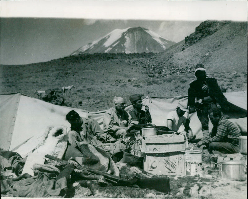 ARARAT MOUNT - STAGNANT OIN THEY, LONDON, AMERICAN, EXPEDITION - Vintage Photograph