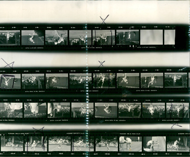 1970 - WILLIAMS JOYCE HONNIS WIGHTHAN TENNIS CUP PEOPLE, FILM, GT - Vintage Photograph