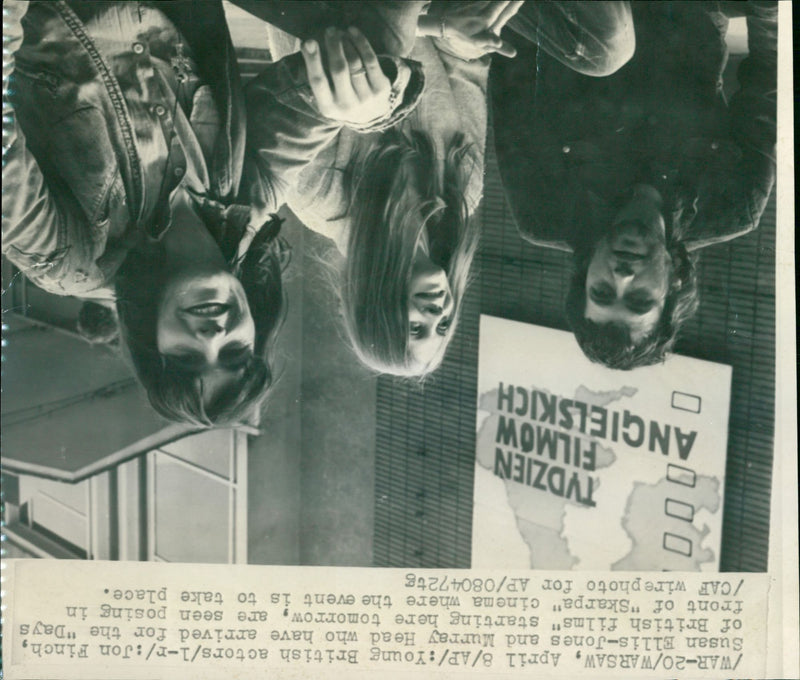 HEAD MITRAY - IPC NEWSPAPERS DIVISIONAL LIBRARY JONES MURRAY SUSAN ELLIS - Vintage Photograph