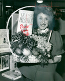 MAZEL JUDY WRITER - BTI, LINDA, - Vintage Photograph