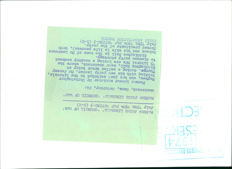 1974 - MATHEW CHRISTOPHER LAS DIVISION SEK PAPERS MAYHEW, WAR, WIFE - Vintage Photograph