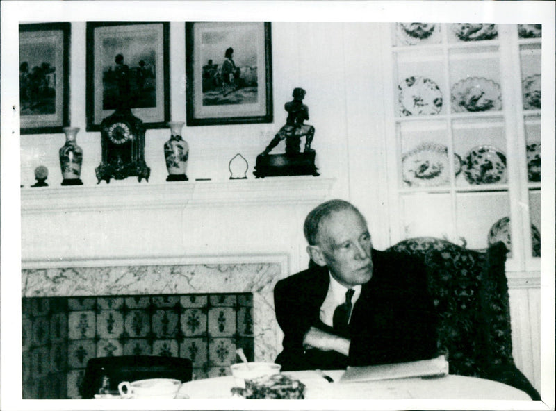 1974 - MENZIES SIR STEWART BRIT SECRET SERVICE STENANT SIE MENZION - Vintage Photograph