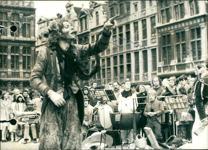 1972 SPECTACLE PALAIS AFTERNOON MERVEILLE THEATRE FRAN GRAND ROYAL CONCERT - Vintage Photograph