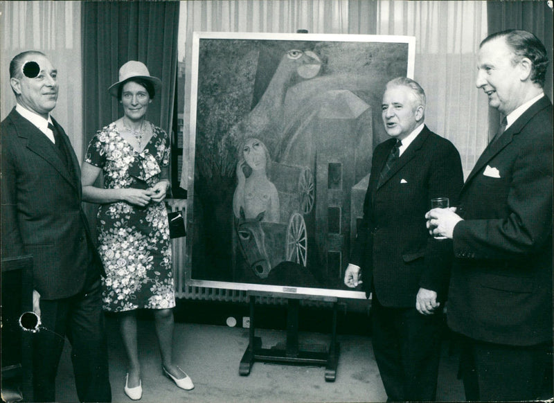 1972 NADE MANYE REMISE DROITE SCENE CHEMIN LYD LYDIA FRANCAISE FILM GRAND MARIE - Vintage Photograph