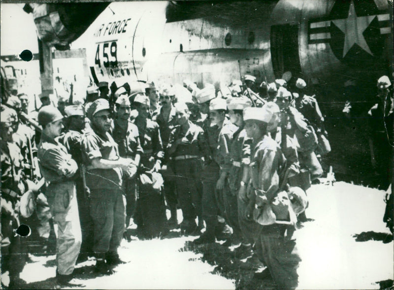 Sending Tunisian troops to Congo. - Vintage Photograph