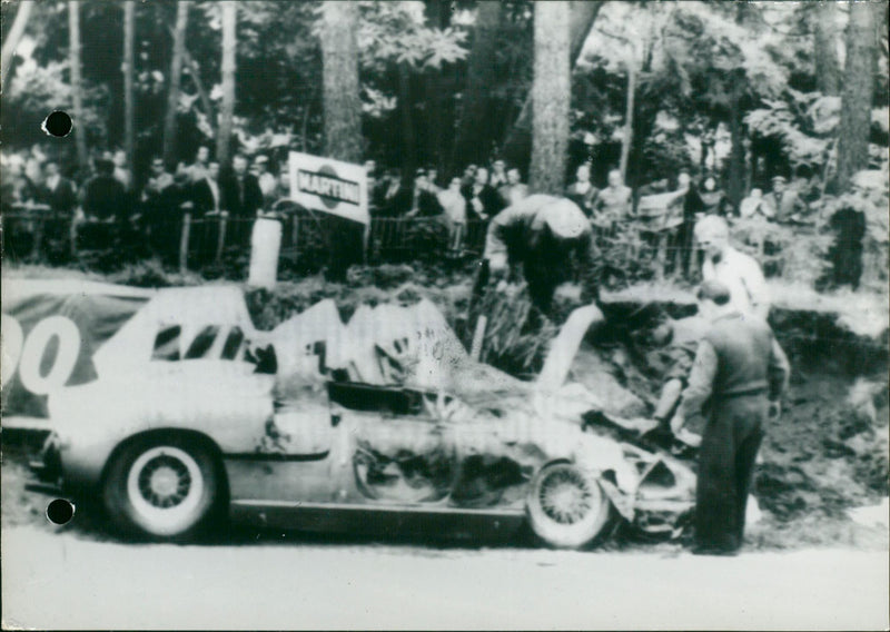 JUIN VOITURE MAIRESSE HEURES BELGIUM TELGE MANS LES REPRODUCTION DROIT VOIC - Vintage Photograph