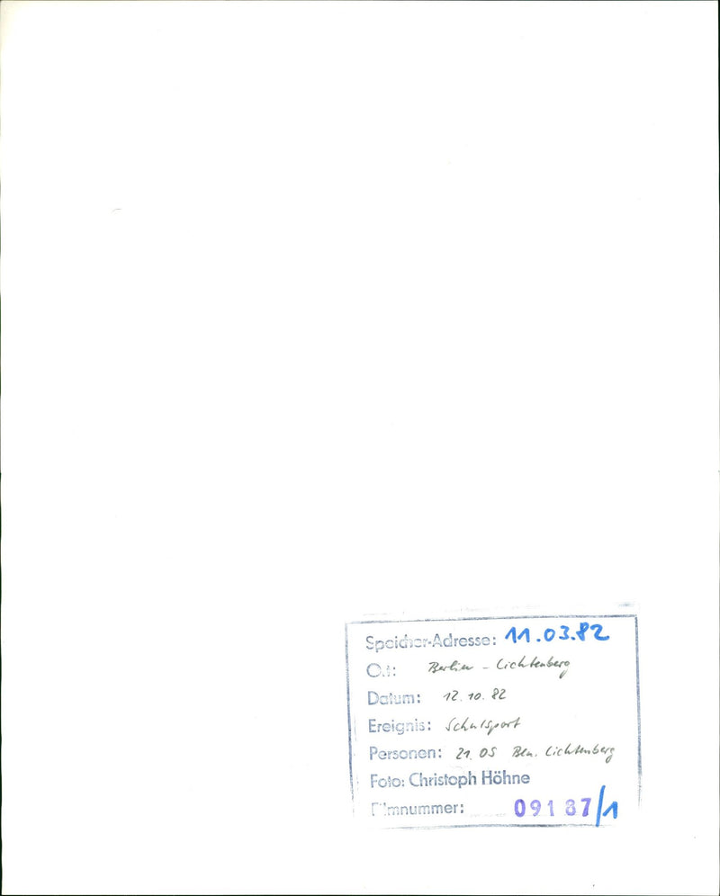 1982 SCHOOL LICHTE KODAK SAFETY FILM MOST POPULA - Vintage Photograph