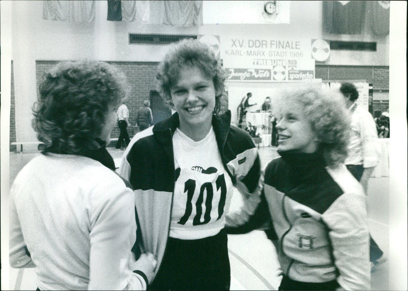 1985 LEHRLING DRAMAS AND WERE FILMED GERMANY FILM RELEASED - Vintage Photograph