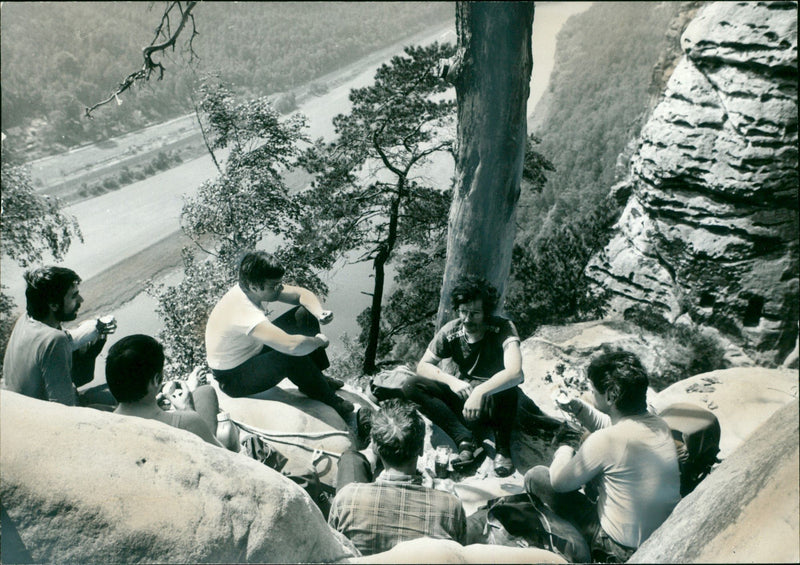 SHRAMSTEIS ALMOST POSSIBILITIES THERE ARE MAGNIFICENT ROCK LANDSCAPE - Vintage Photograph