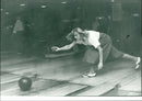 CHRISTOPH HAHNA FILMNING ATHLETES YEA - Vintage Photograph