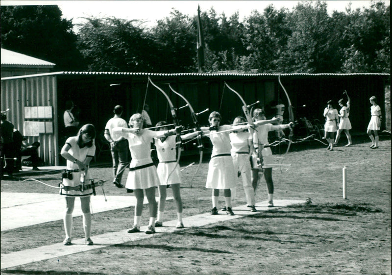 HIEEN PULGE GROUP DUTCH MUSICIANS - Vintage Photograph