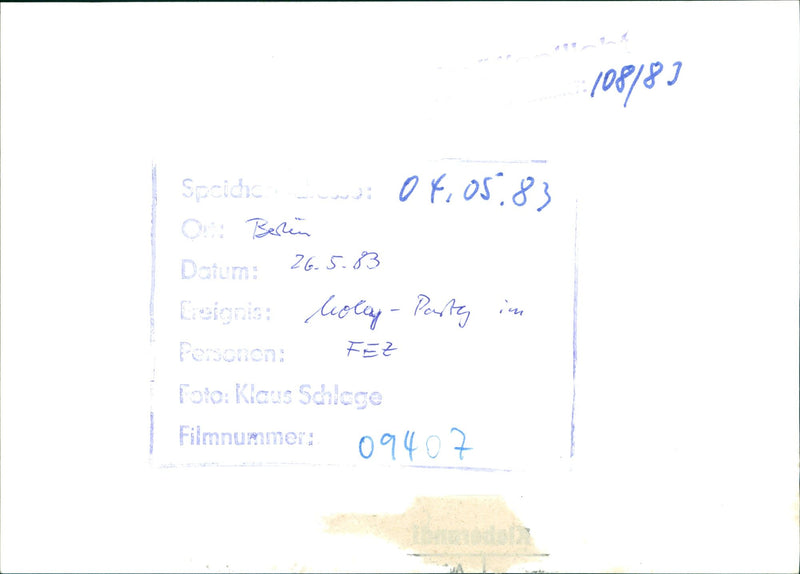 1983 PEST PERSONS SEZ BERLIN FILM DIRECTED - Vintage Photograph