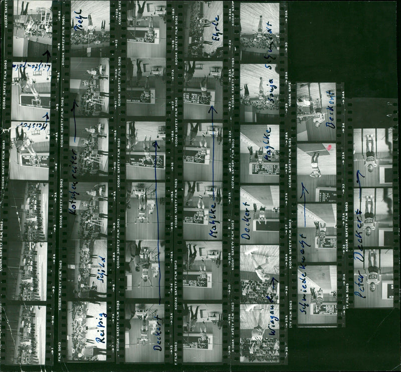 1981 BOYS MANNSCH BERLIN STRONGEST APPRENTICE FINALE FILM PETER - Vintage Photograph