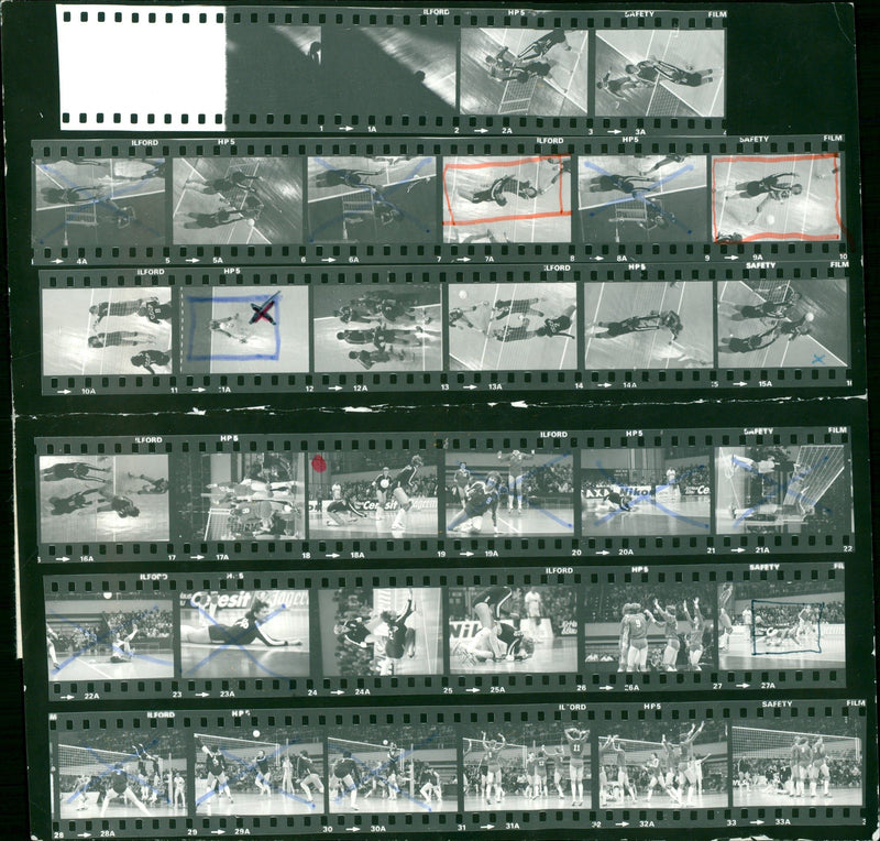 COMPANY GROE CLUB NADKE LEVSKI SPARTAK ANKA MARITSA EMILIA TANJA FILM - Vintage Photograph