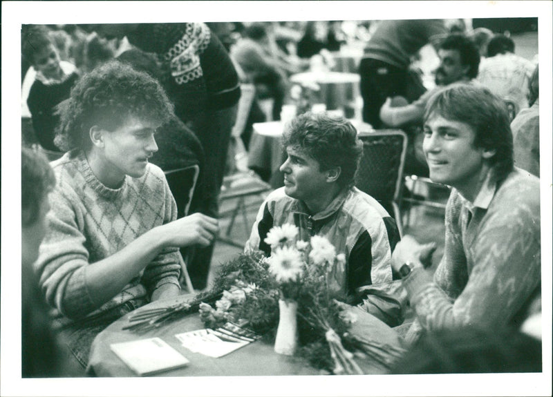 TOUCH OLIVIA MARCHESCHALL AWARDWINNING GERMAN MUSICIAN SHE - Vintage Photograph