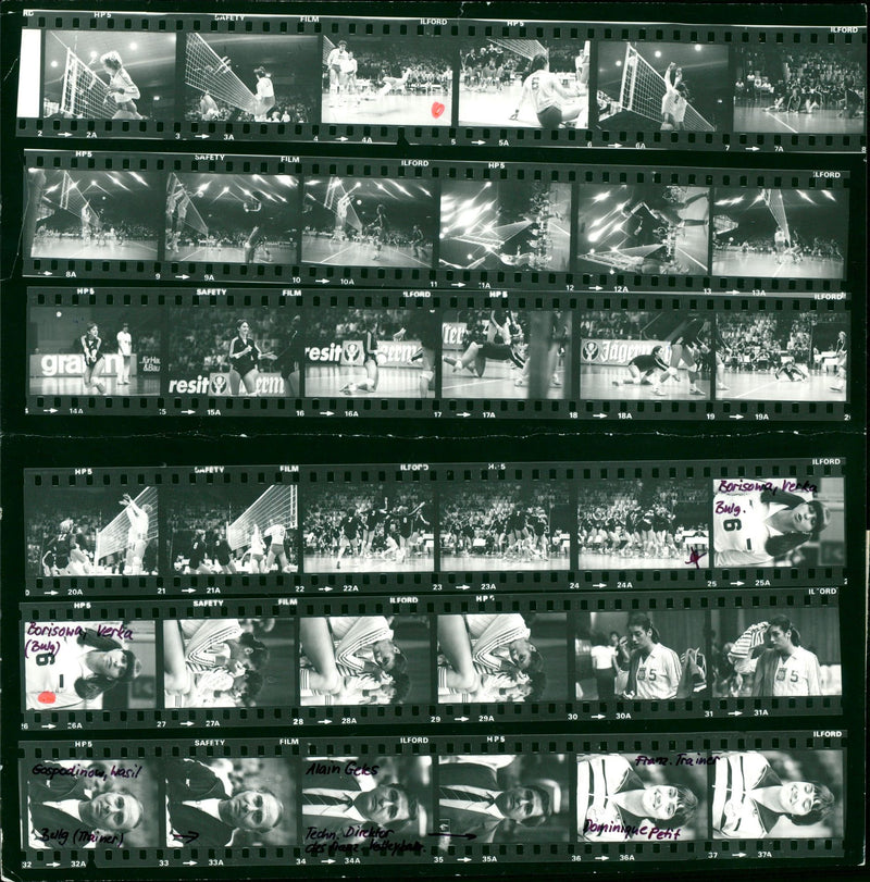 COMPANY BULGARIA CLUB NADKE LEVSKI SPARTAK ANKA MARIT FILM - Vintage Photograph