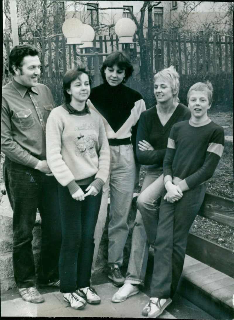 VERB GERMAN HEINZ KUNZET GABFERT GLAUCHAU MESTER ROOI YVONNE MANUELA AND - Vintage Photograph