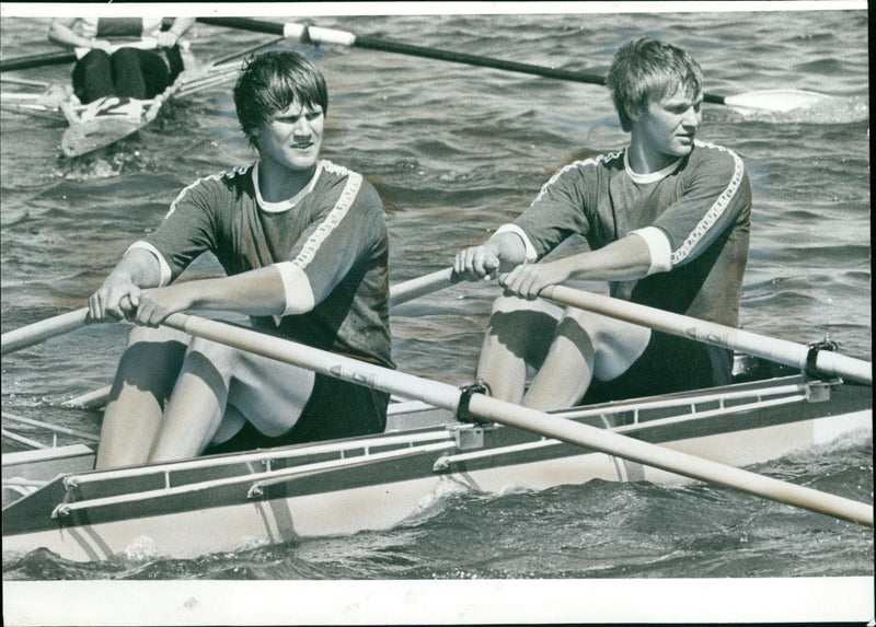 RUNAUER RUDEV REGATTA RACONEN DOUBLECIRCUIT MINUER THOMAS LANGE HEPPNE - Vintage Photograph