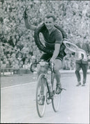 MOICEANU RUM LIGN FOT SZCZESNY ROSTKOWSKI ROMANIAN SINGERSONGWRITER - Vintage Photograph