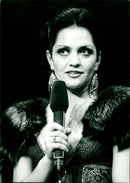 BERLIN OLYMPIA REVIEW LENINGRAD DLYNOPERUE TERIGUALER MUSIC HALL WARDASHEWA - Vintage Photograph