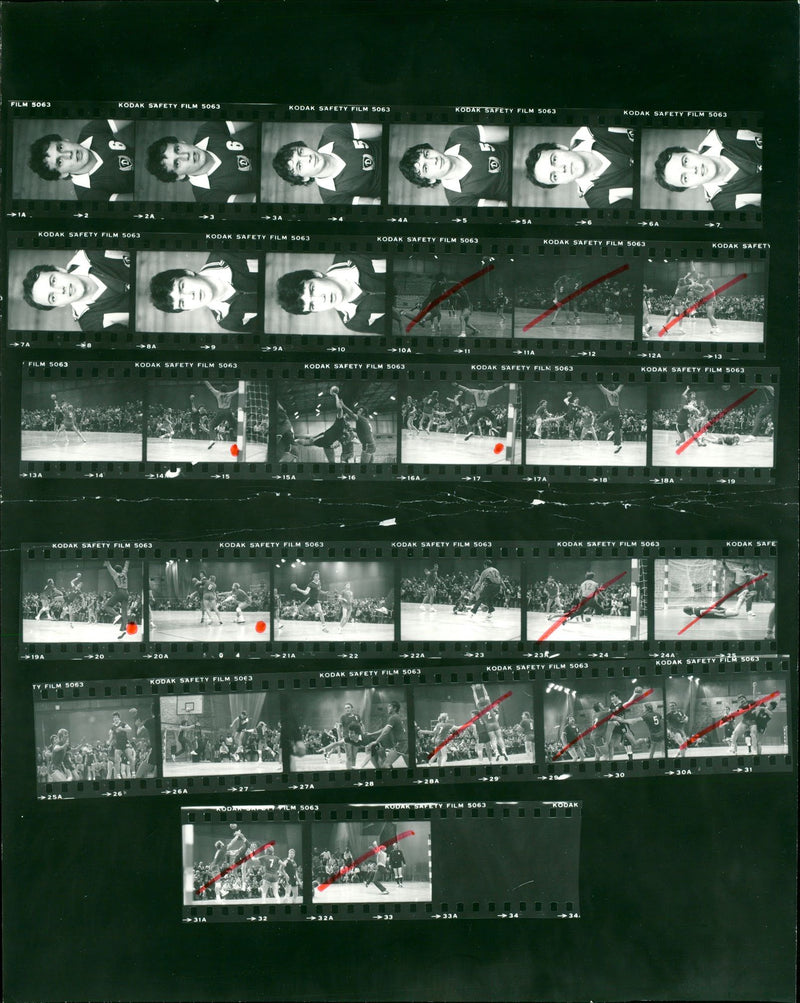 1982 BERLIN CHEMIE DYN BONATH HEIKO KOCIERITZ PADREAS HAUCK STEFAN KELLER FILM - Vintage Photograph