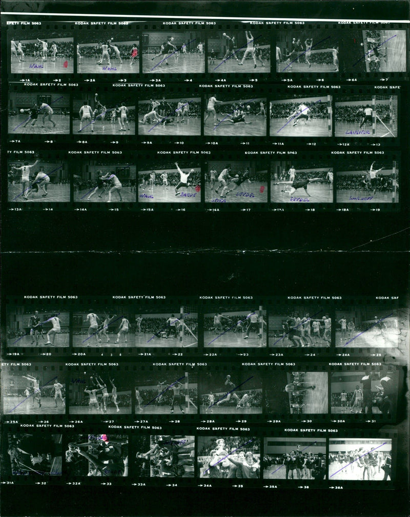 1982 GOLD ROSTOCK DUKLA PRAGUE CUP FINAL HELD GERMANY FIN FILM - Vintage Photograph