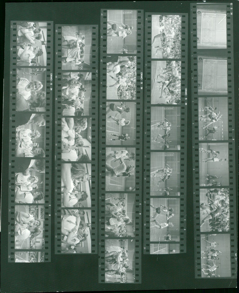 LUGEND SPARTAKIADE BERLIN ROSTOCK HEIKE PULS MANUELA RUDOLPH - Vintage Photograph