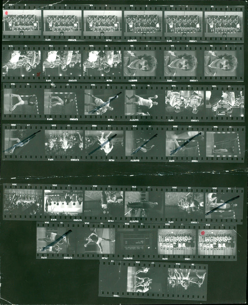 SEWWEVICE TOURNAENT RUANIA WON AGAINST WOLFGANG MICHAEL FILM PETER - Vintage Photograph