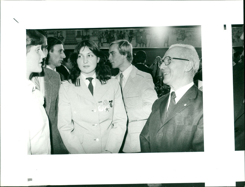 RECEPTION ISRAT FILM BASED NOVEL SAME - Vintage Photograph