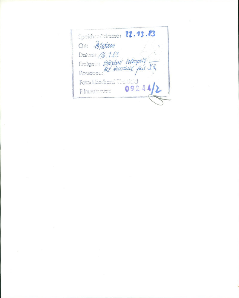 VOLLEYBALL AROUND VII TURN ERICIGO VOLKAPOT PERSON HES FILM - Vintage Photograph