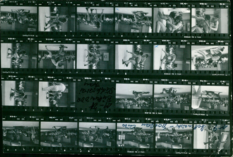 1975 SEELENBINDER TURNIA AUBAUF LEIPZIG SAFETY FILM KODAK TRI - Vintage Photograph