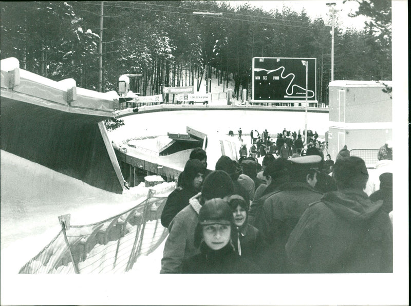 1983 VICCOBOB SARAJEVO DEU VIERER BOB ONEN BOBBAHU BLO KLAUS SCLAGE VICCOBOBO - Vintage Photograph