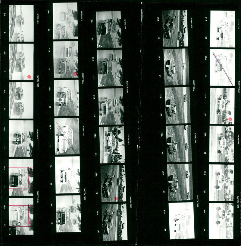 SCHLEIZER TRIANGLE RACE SCHLEIZ DOKELLUNG FREEDSCLEPT TONA SOU FILM PETER - Vintage Photograph