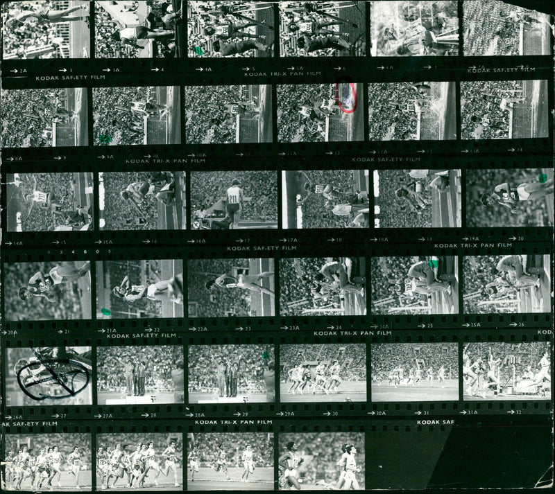 LEICHTATHLETIC VIL SOMNEROLYMPIADE FILM ATHLETICS HIG - Vintage Photograph