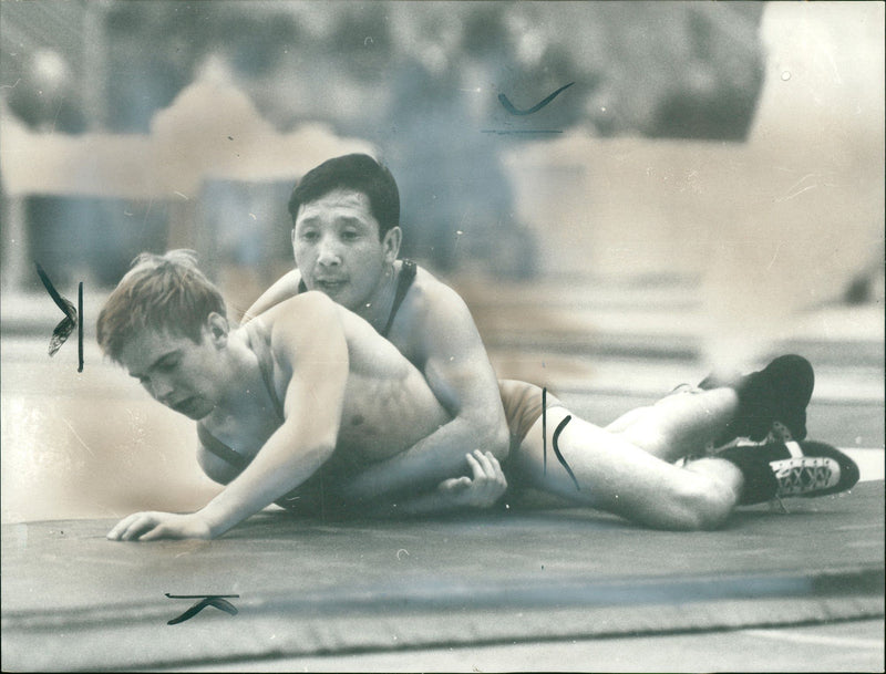 WEIGHT CLASSES BERUN TURNING ANIMALS FILM SHOT BERLIN GERMANY - Vintage Photograph