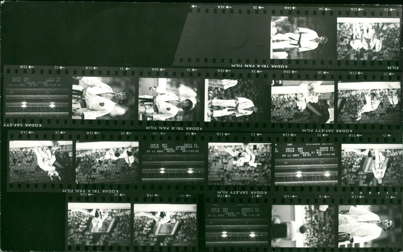 AANE HOHNE FILM JUDO NAMES DISPLAYING BOARD DAVAADALEI GAMBA LEHMA - Vintage Photograph