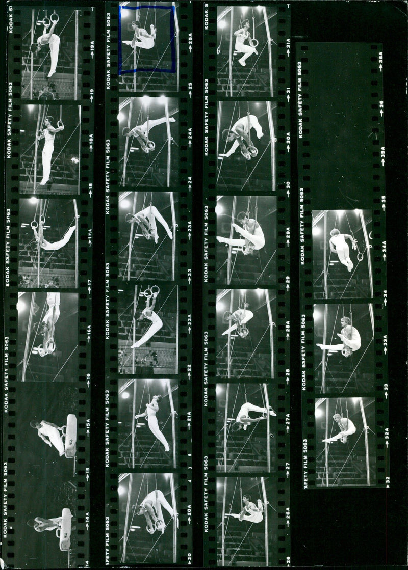 KODAK SAFETY FILM TURNS MAN ARTICLE SAXX SUMMER OLYMPICS - Vintage Photograph