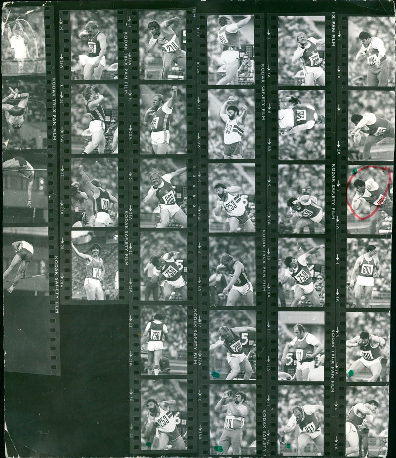 LEICHTATHLETIC ATHLETICS BALL MANNER DDR JACOBI FILM - Vintage Photograph