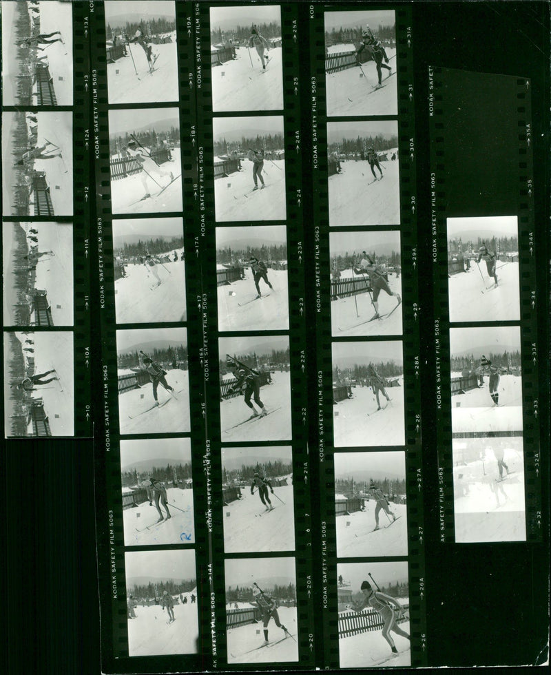 BIATHLON FIGURE SKATING COMPULSORY KIRD PEAR SINGLE SPARK FILM - Vintage Photograph