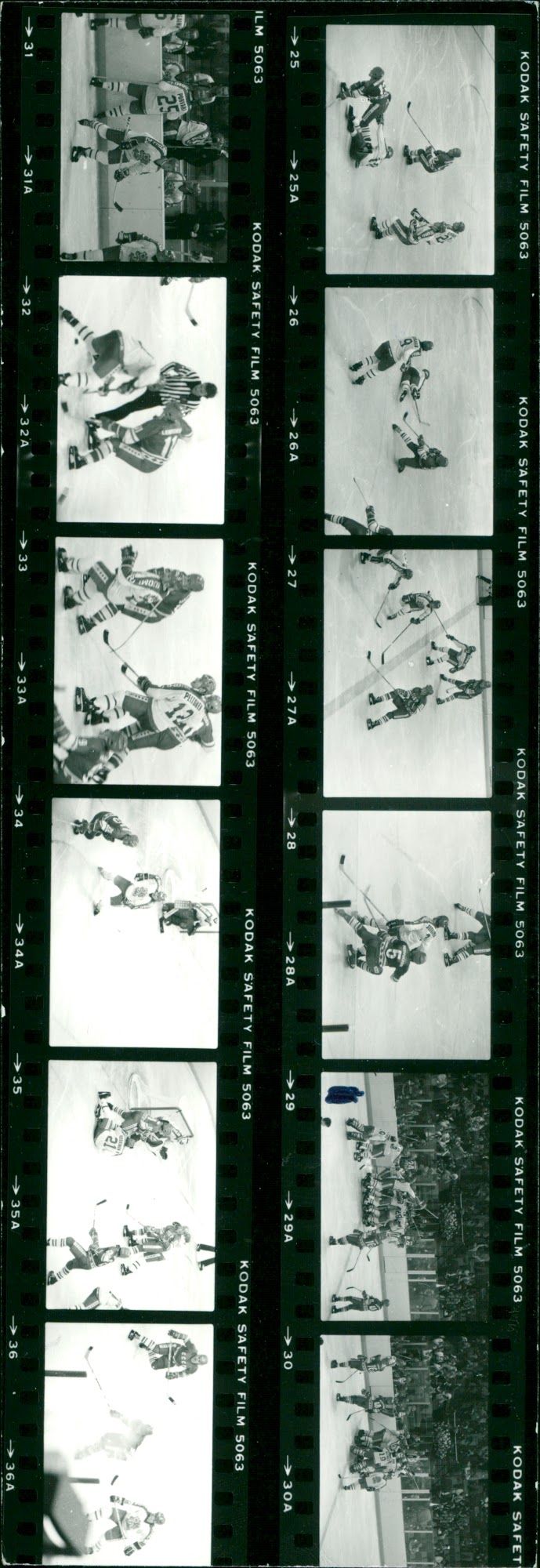 1980 WINTEROLYMPIA ILU PROUD EISHOCKEY FILM SERIES - Vintage Photograph