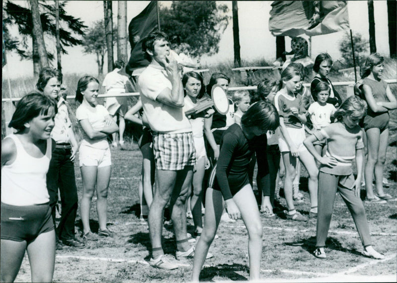 1975 OLYNE PIADE CID BLOOD SPARK DIN RIO ONLY OLYNEPIADE RIOONLY - Vintage Photograph