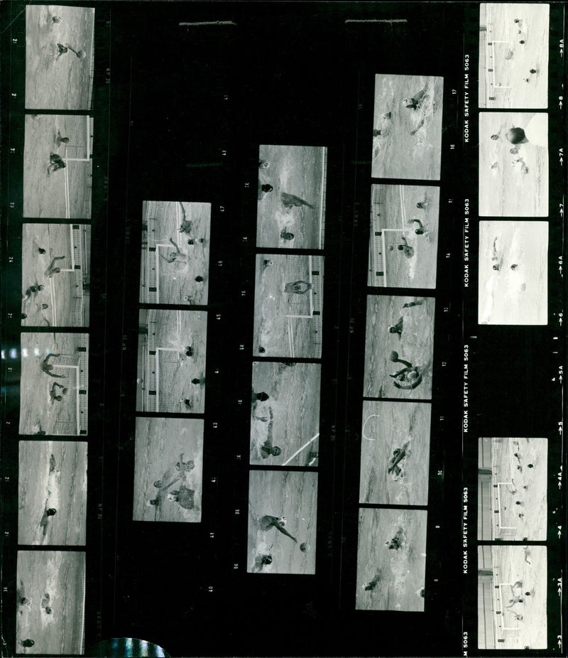 FROMM WATERBALL HUNGARY NETHERLANDS WHITE CAP NIEDERLANDE FILM - Vintage Photograph